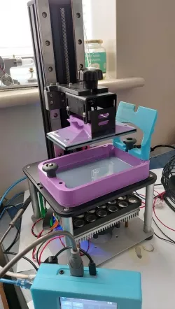 Wanhao D7 Tub & Level Aid, Now with Resin Drain Feature.