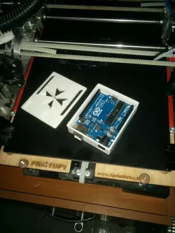 Arduino Uno Box