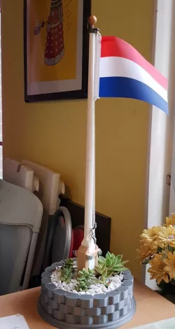 Classic Flagpole and planter