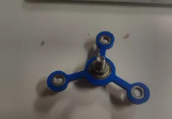 Eccentric fidget spinner