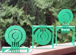 Print-in-place target spinners