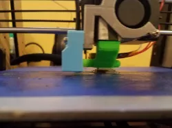 Tronxy P802MA   z-autolevel-sensor holder.