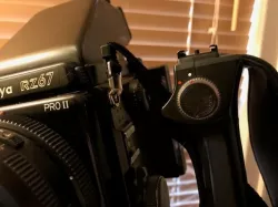 Release/Trigger button for Mamiya L-Grip Holder RZ for RZ67