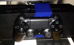 Simple Controller stand for PS4 Fat