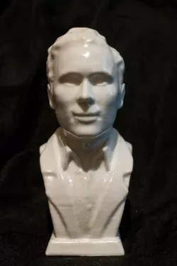 Theodore Robert Bundy bust