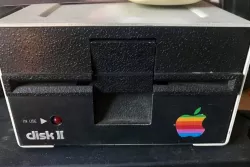 Apple 2e disk II to Mini Mac Case conversion kit parts