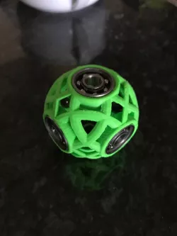 Lattice Ball Spinner