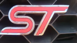 Logo ST