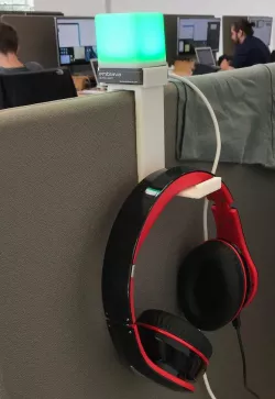 Blynclight Clip w/ Headphone Holder