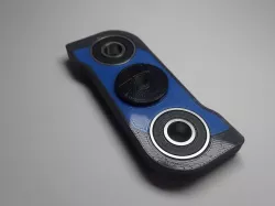 Dual color spinner