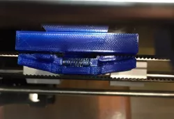 Self locking Y belt holder for Anet A8