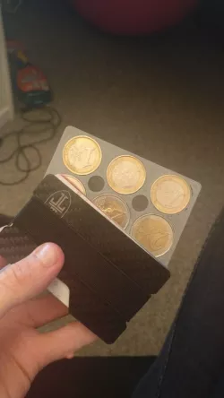 CREDIT CARD COIN HOLDER 3x2€ 3x1€