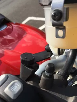 Mirror replacement bolt for BMW S1000R