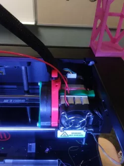 Replicator 2 fan mount remix