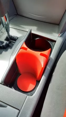 Toyota Camry - Cup Holder (large) 2010