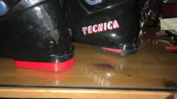 Ski boot sole
