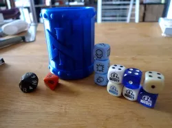 Wooden beer mug-style dice cup