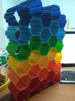 Yet another "Honeycomb type" storage