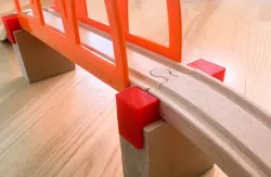 Bridge clamp for IKEA Lillabo Train