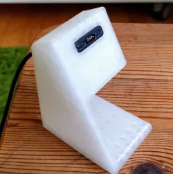 Fitbit Ionic stand
