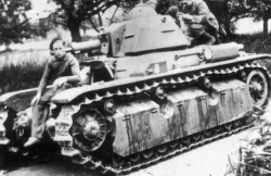 Renault-AMX R-40
