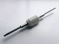 TRILOBE - Compact double-ended screwdriver bit holder