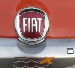 Fiat 500 X emblem