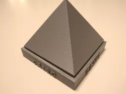 Pyramid (secret compartment)