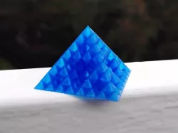 Customizable spiral vase Sierpinski pyramid (subtractive model)
