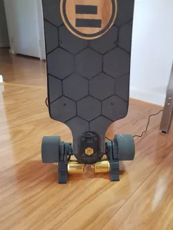 Evolve skateboard belt cover stand GTX 97mm