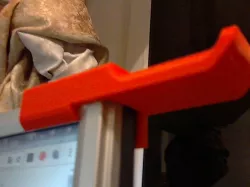 Headphones hanger for my old Acer 2017 monitor