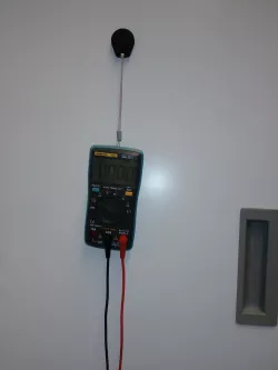 Magnet Support for Multimeter