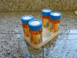 STL file Medicine Cabinet Prescription bottle organizer 💊・3D