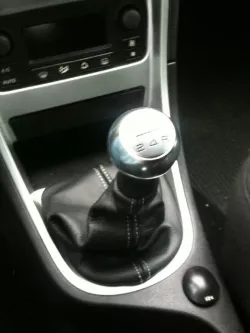 Pommeau de vitesse peugeot 307