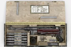 Submachine gun MP40 in a box 3D model