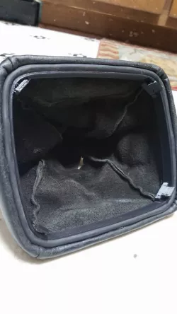 Audi 5000 Shifter Boot Clip
