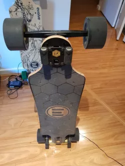 Evolve skateboard belt cover stand GTX 107mm
