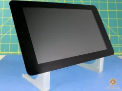 Raspberry Pi 7" Touchscreen Light Stand