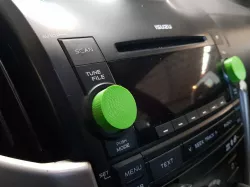 Boton radio ISUZU