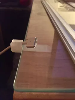 Crystal holder power port - lightning charger cable APPLE 
