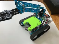 Makeblock Ultimate v 2.0  Hood