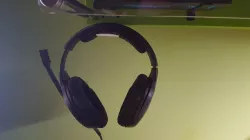 stand headphones core p5