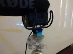 1/4 inch to hot shoe adapter