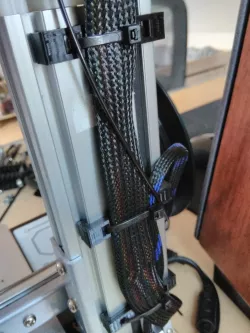 2060 Cetus 3D cable holder
