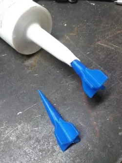 Caulk Rocket - Sealant Tube Saver Plug
