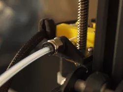 CR-10 Filament Guide w/ ∅4mm Tube Push Fit Connector