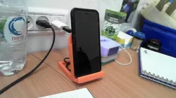 Iphone 8 plus wireless charger stand