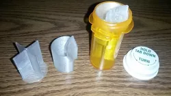 Pill Divider, 4 Lower, 1 Upper