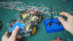 DIY Arduino RC Car with Battery and Remote