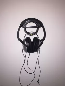 Headphone holder